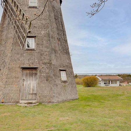Unikt Boende I En Oelaendsk Kvarn Villa Färjestaden Exterior foto